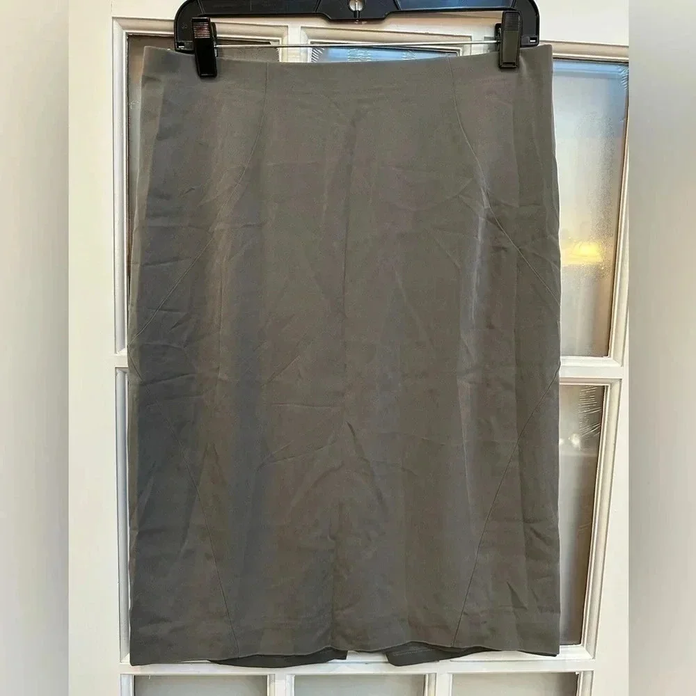 Ann Taylor Timeless Chic Silk Grey Classic Career Pencil Skirt Size 10 Medium M